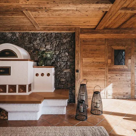 Pass Thurn ホテル ミッタージル