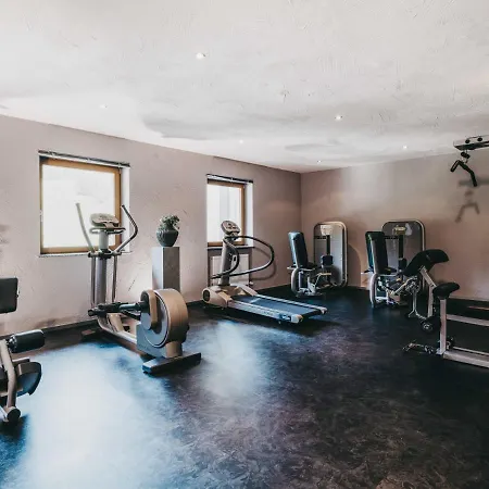 ホテル Pass Thurn ミッタージル