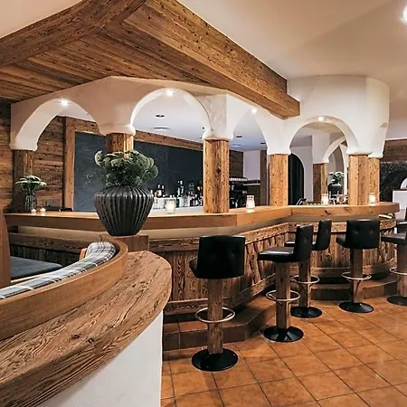 Hotel Pass Thurn 4*